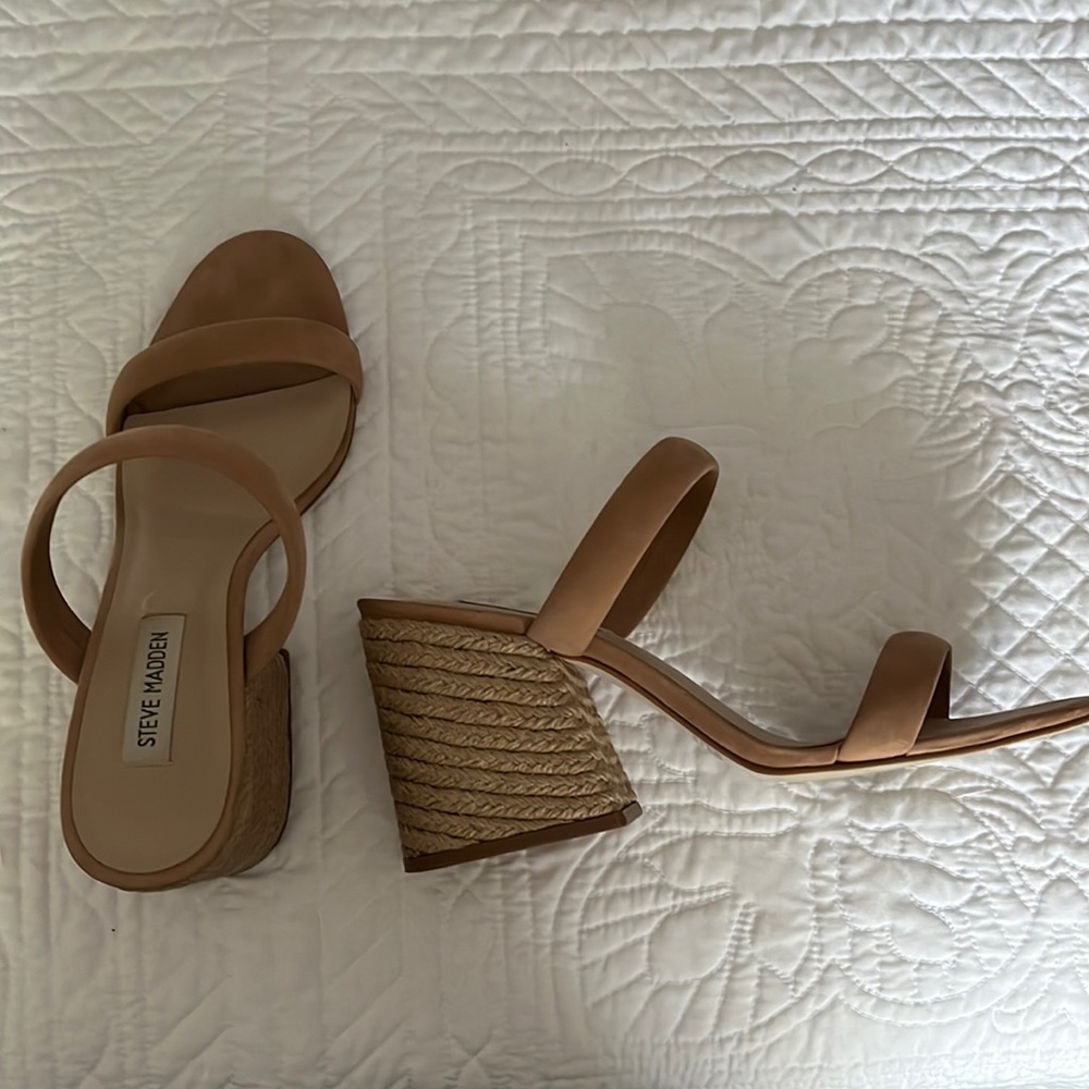Steve Madden sandal